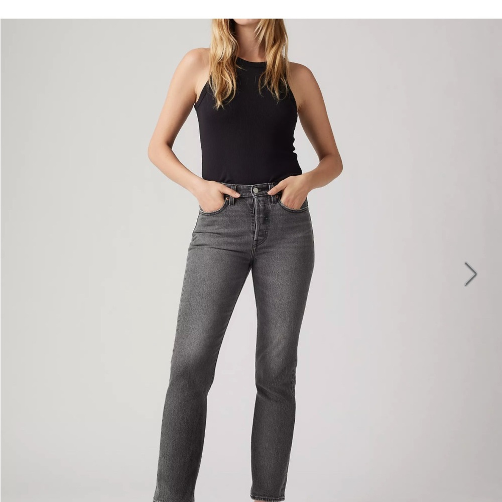 Levi's Women's Gray Wedgie Straight Leg Jeans
